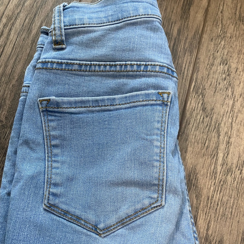 Fashion Nova - Classic High Waist Skinny Jeans - Light Blue Wash - Picture 4 of 4